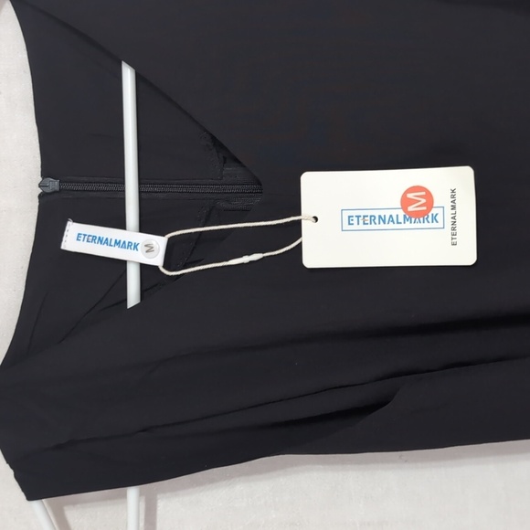 Eternal Mark Summer Vneck Wide Leg Jumpsuit Belted Loose Fit New With Tags Med - Picture 3 of 7